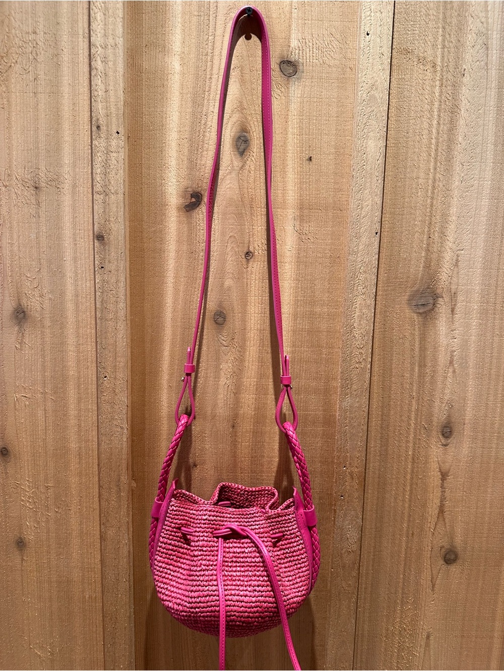 Sezane Mini Zelie Fuchsia Raffia Crossbody Bucket Bag - Picture 2 of 8